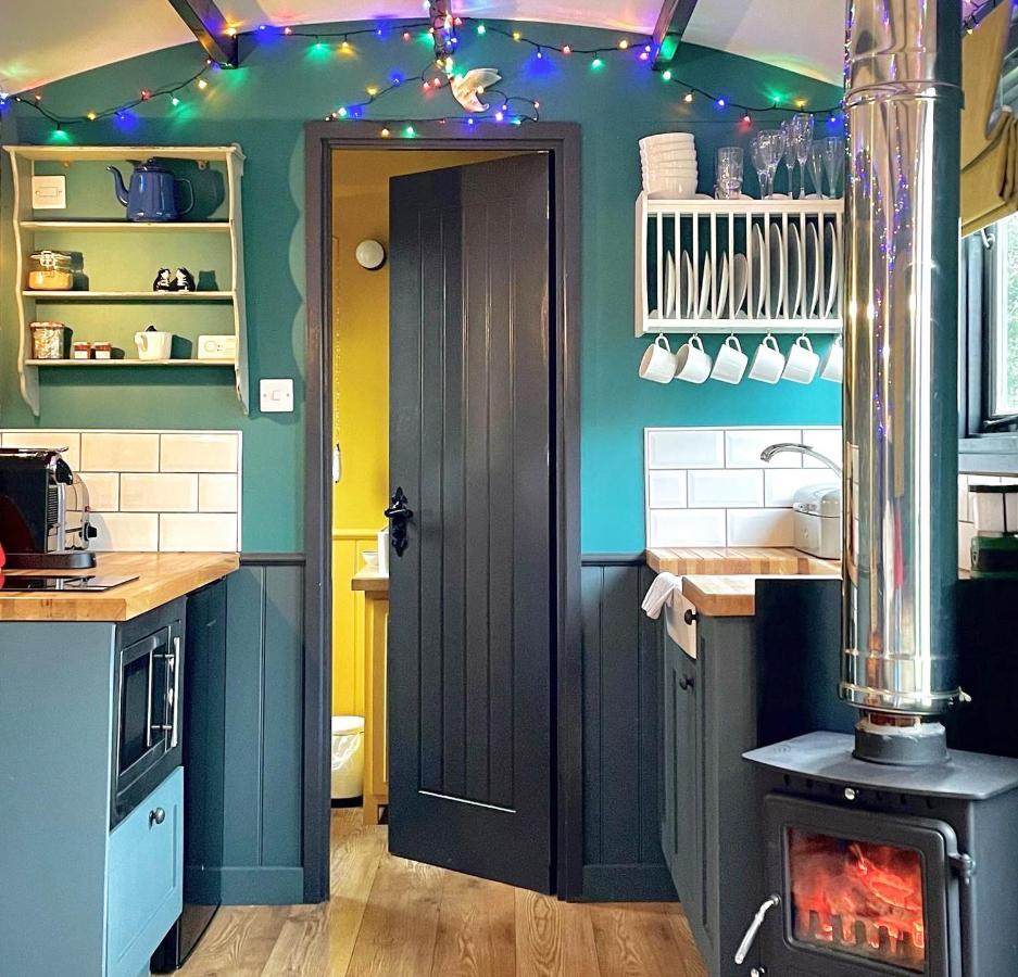 Old King William Shepherd Huts And Private Hot Tubs In North Norfolk Hunworth المظهر الخارجي الصورة